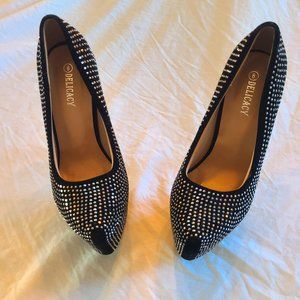 Black pump Delicacy Size 8 7 inch heel Rhinestones